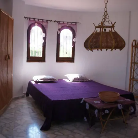 Villa Denia, 5 Dormitorios, 10 Personas - Es-262-17 *